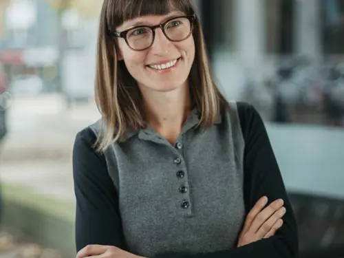 BLYNC DL GOSHORT HIGHRES 00005